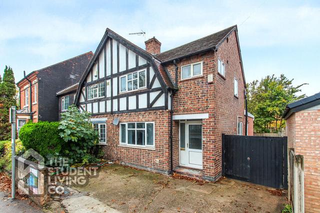 4 bed house — Beeston Road, Dunkirk