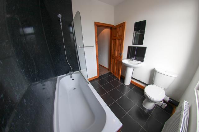 2 bed house — Beechwood Mount, Burley