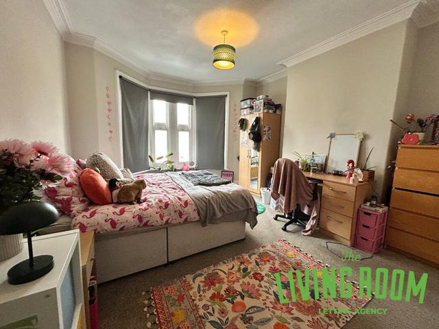 6 bed house — Pen-Y-Wain Road, Roath