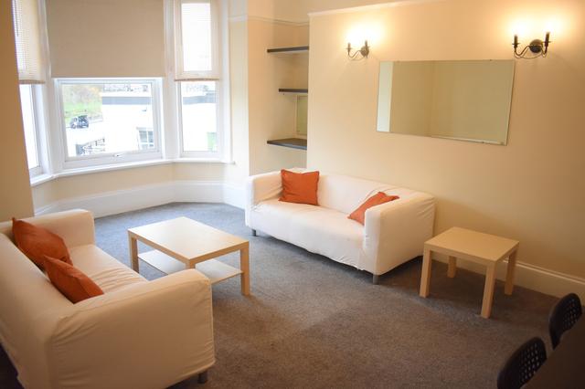 3 bed apartment — Lennox Road South, Southsea
