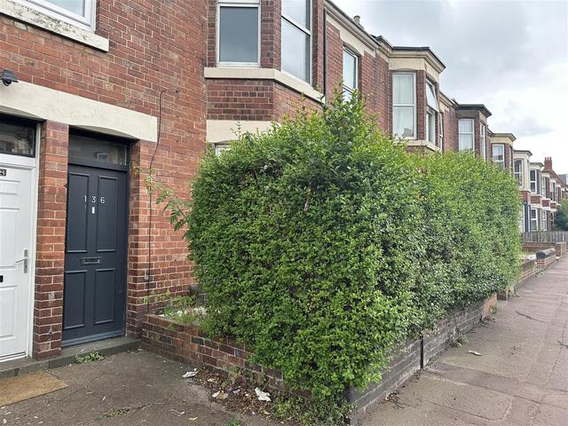 3 bed house — Simonside Terrace, Heaton