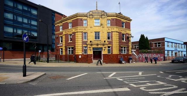 3 bed apartment — Brown Street, City Centre