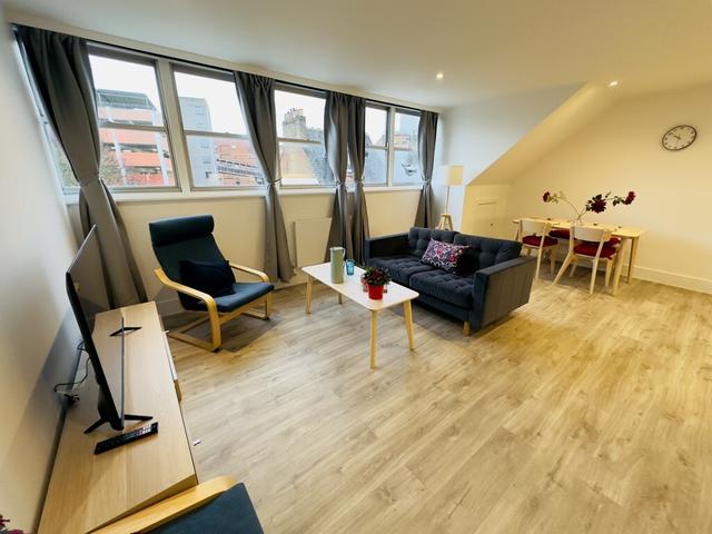 2 bed apartment — Rent Includes All Bills, City Centre