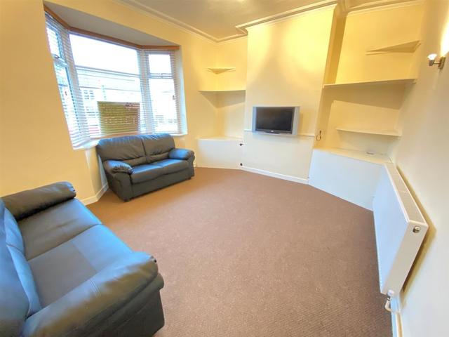 5 bed house — Uttoxeter New Road, Uttoxeter New Road