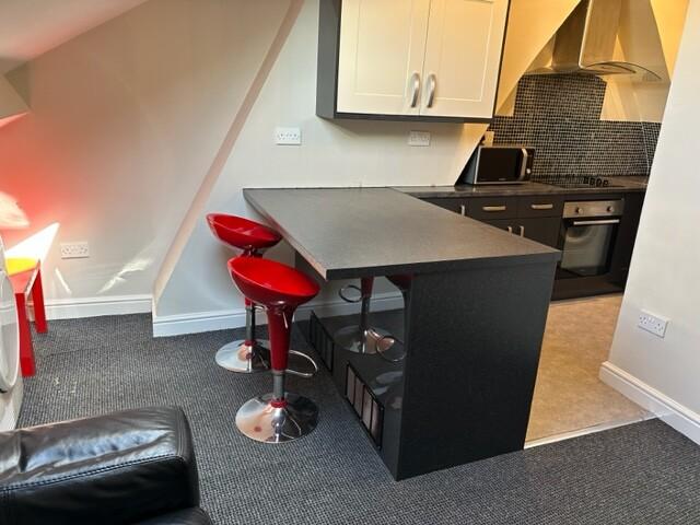 1 bed apartment — Parkers Road, Broomhill