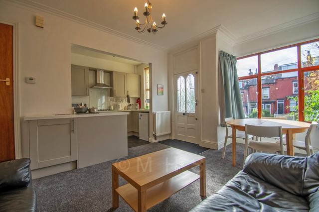 3 bed house — St. Anns Avenue, Burley