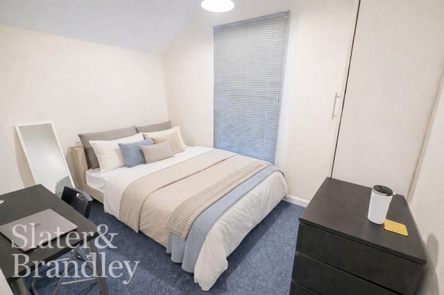 4 bed house — Chaworth Road, West Bridgford