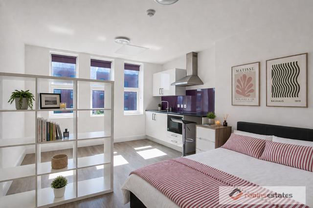 1 bed apartment — 17 Upper Parliament St, City Centre