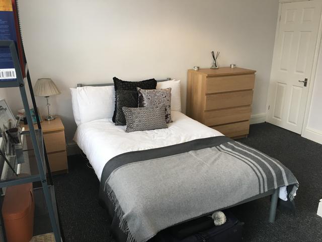 2 bed apartment — Parkers Road, Broomhill