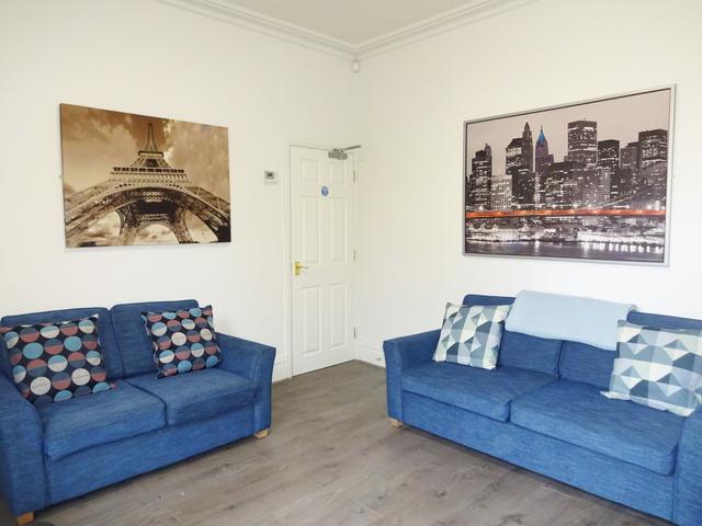 6 bed house — Spring View Road, Crookesmoor