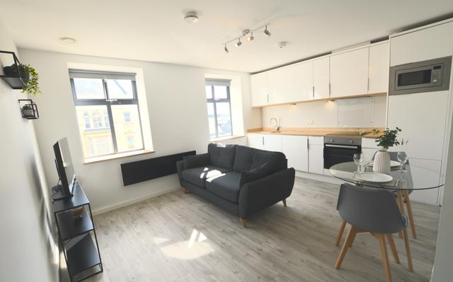 1 bed house — Heaton Bank, Heaton