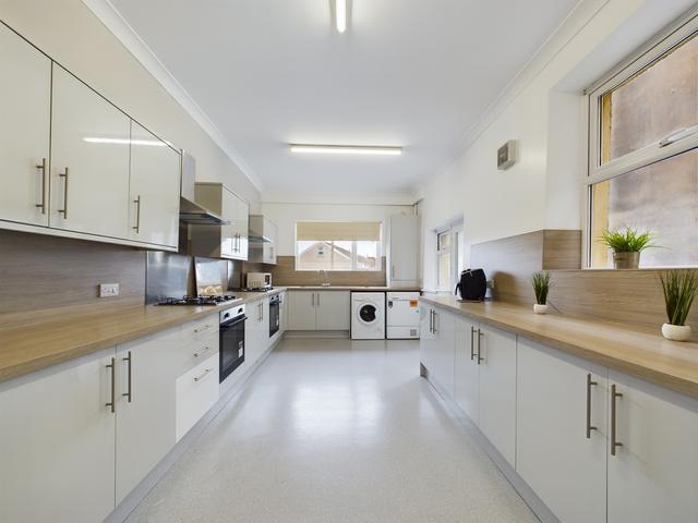 9 bed house — Brunswick Street, Brynmill