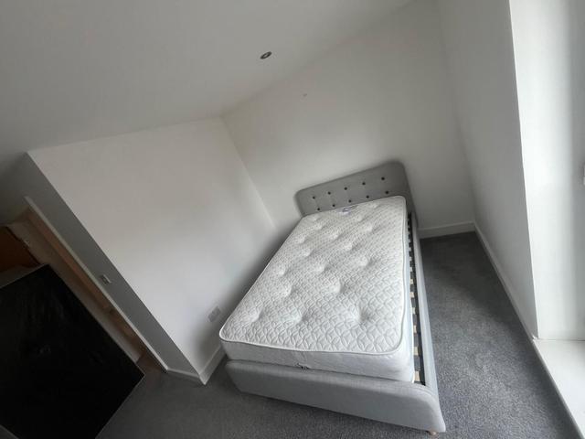 2 bed house — Southville Mews, Uplands