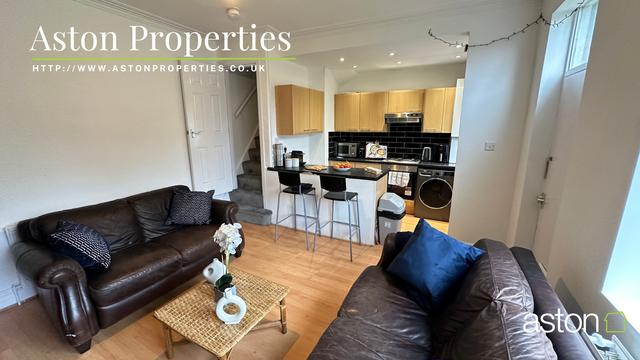 3 bed house — Beechwood Mount, Burley