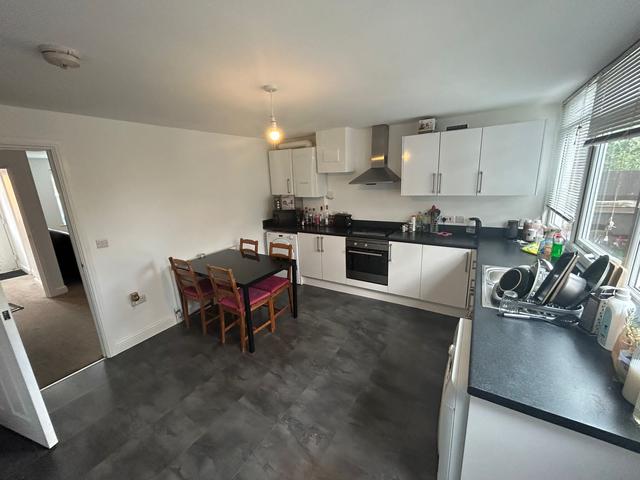 4 bed house — Mundy Close, Darley