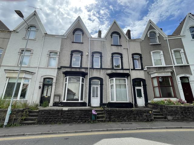 4 bed house — Bryn Y Mor Crescent, Uplands
