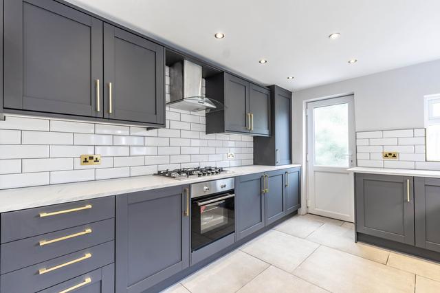 5 bed house — Cranbrook Avenue, The Avenues