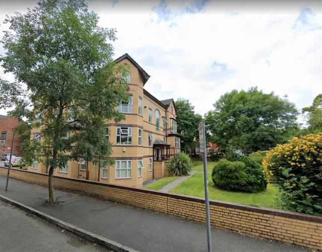 2 bed apartment — 350 Wilmslow Road, Fallowfield