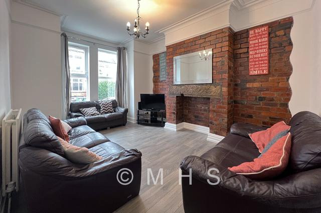 7 bed house — Richmond Mount, Hyde Park