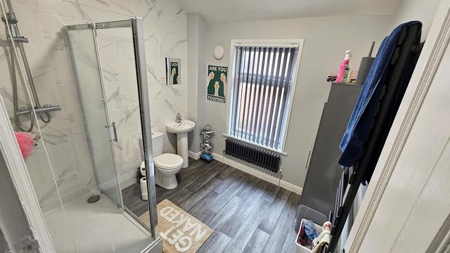 2 bed house — Blaydes Street, Newland