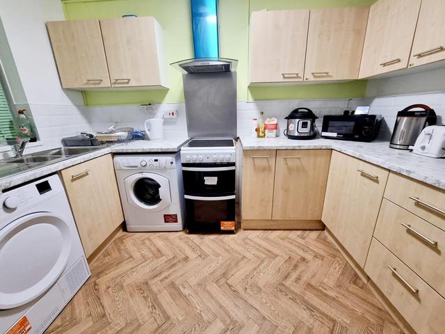 4 bed house — Hubert Croft, Selly Oak