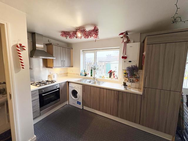 2 bed house — Park Grange Rise, Norfolk Park