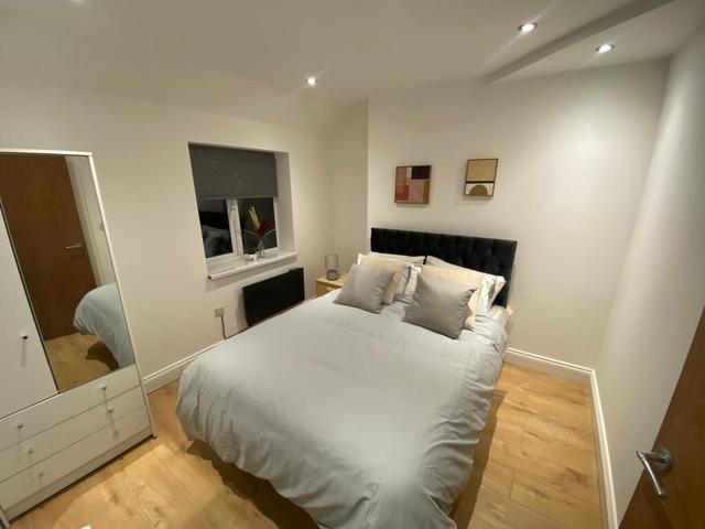 2 bed apartment — Manvers Street, City Centre