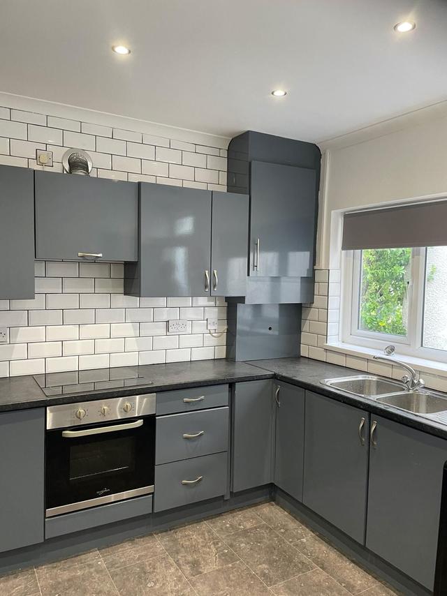 6 bed house — Pantygwydr Road, Uplands