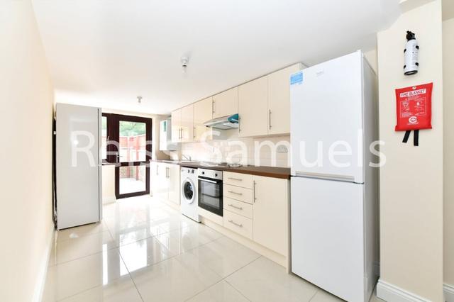 6 bed house — Manchester Road, Canary Wharf