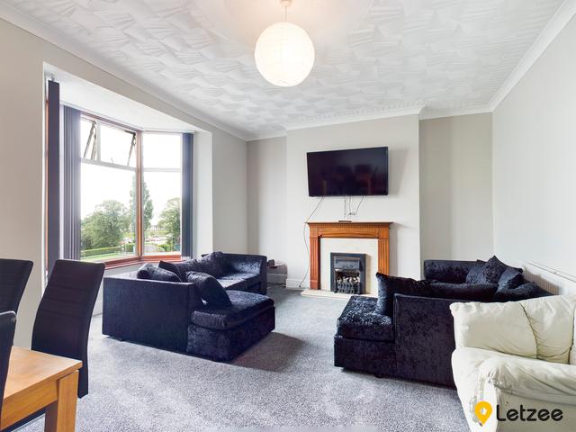 5 bed house — Bryn Road, Brynmill