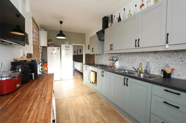6 bed house — Brazil Street, Aylestone