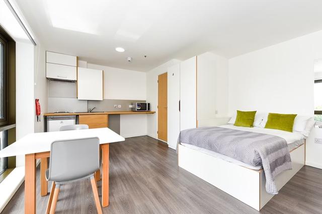 Byrom Point — 72 Great Crosshall Street, City Centre