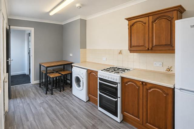 4 bed house — Bayview Terrace, Brynmill
