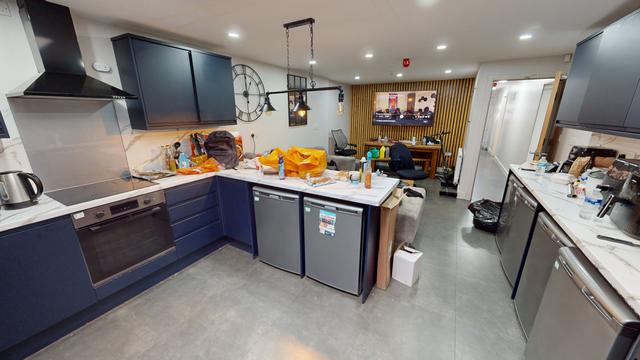 7 bed house — Heeley Road, Selly Oak