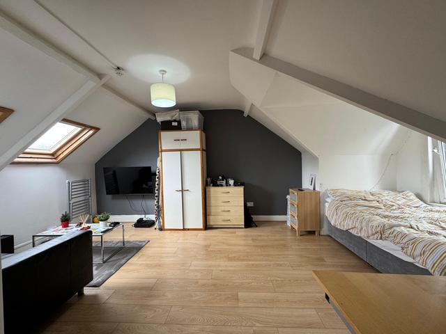 6 bed house — St. Helens Avenue, Brynmill