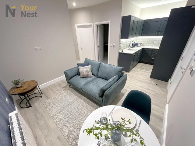 2 bed apartment — Great George Street, City Centre