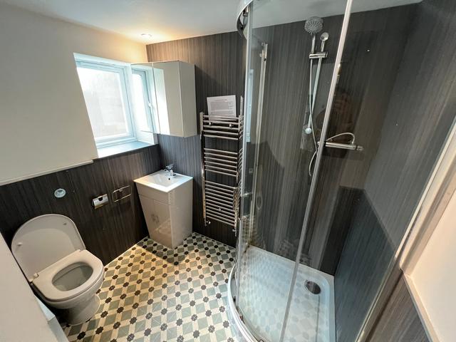 5 bed house — Bryn Y Mor Crescent, Uplands