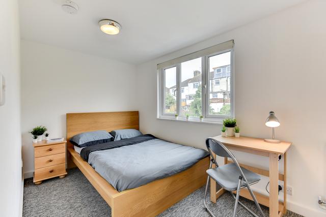 6 bed house — Milner Road, Moulsecoomb