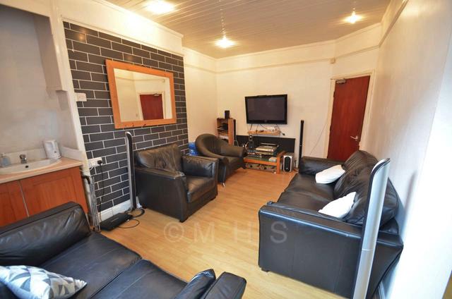 7 bed house — Richmond Avenue, Hyde Park