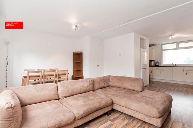 3 bed apartment — Manchester Road, Canary Wharf