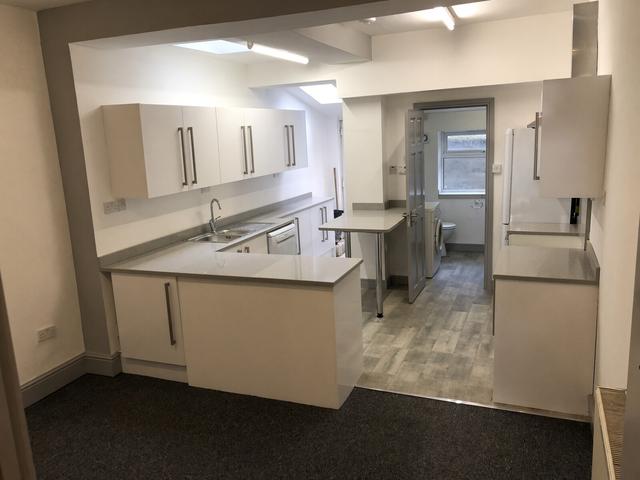5 bed house — Heeley Road, Selly Oak