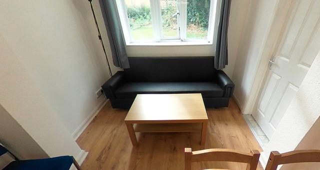 6 bed house — Middleton Boulevard, Wollaton