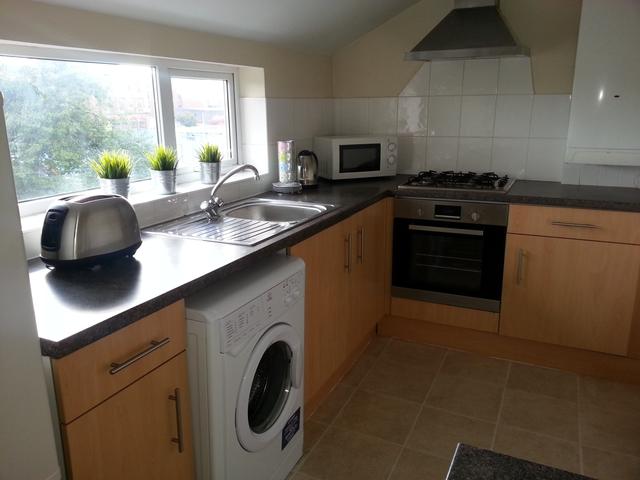 2 bed apartment — Tennyson Street, Arboretum