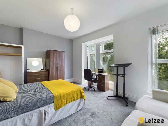 4 bed house — Brynmill Terrace, Brynmill