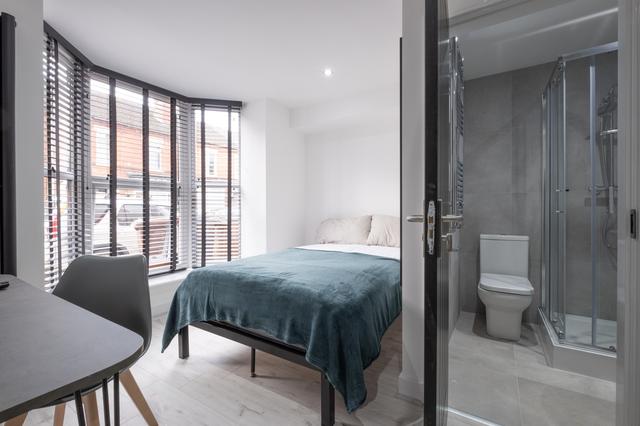 6 bed house — Foster Street, High Street