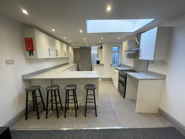 6 bed house — Tiverton Road, Selly Oak