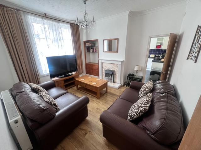 4 bed house — Francis Avenue, Fratton