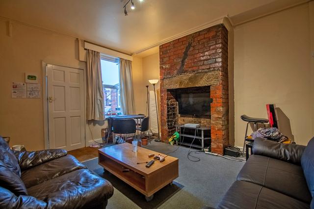 4 bed house — Grimthorpe Street, Headingley