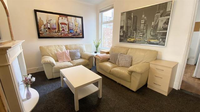 3 bed house — Percy Road, Southsea