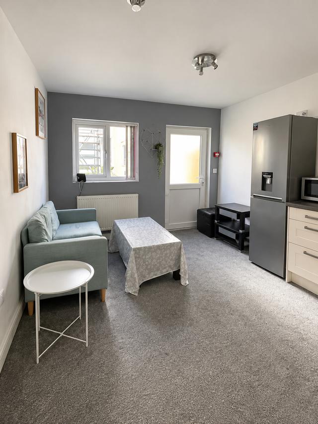 2 bed house — King Edward's Road, Brynmill